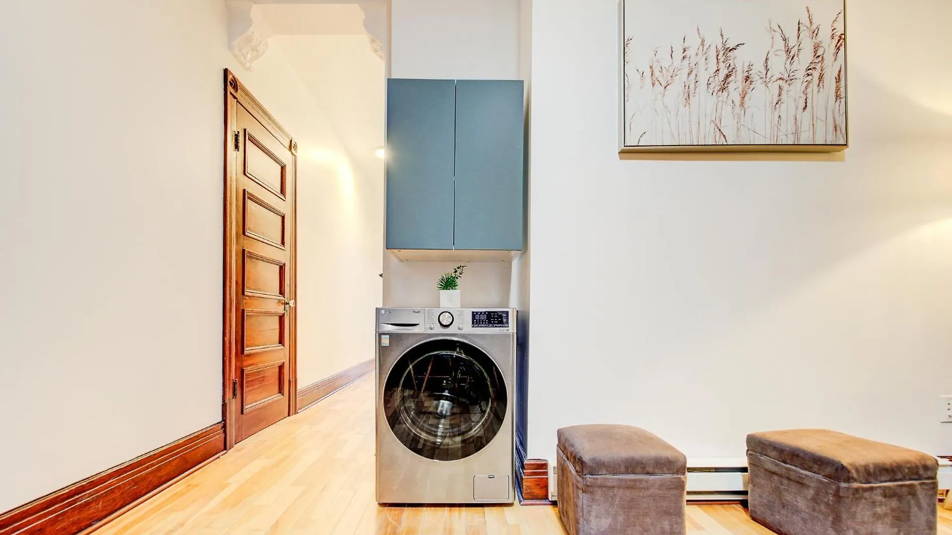 Great 3B Unit On Saint-Urbain Apartment Montreal Canada