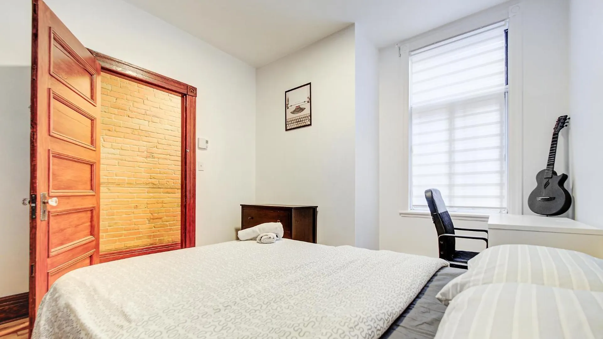 Great 3B Unit On Saint-Urbain Apartment Montreal